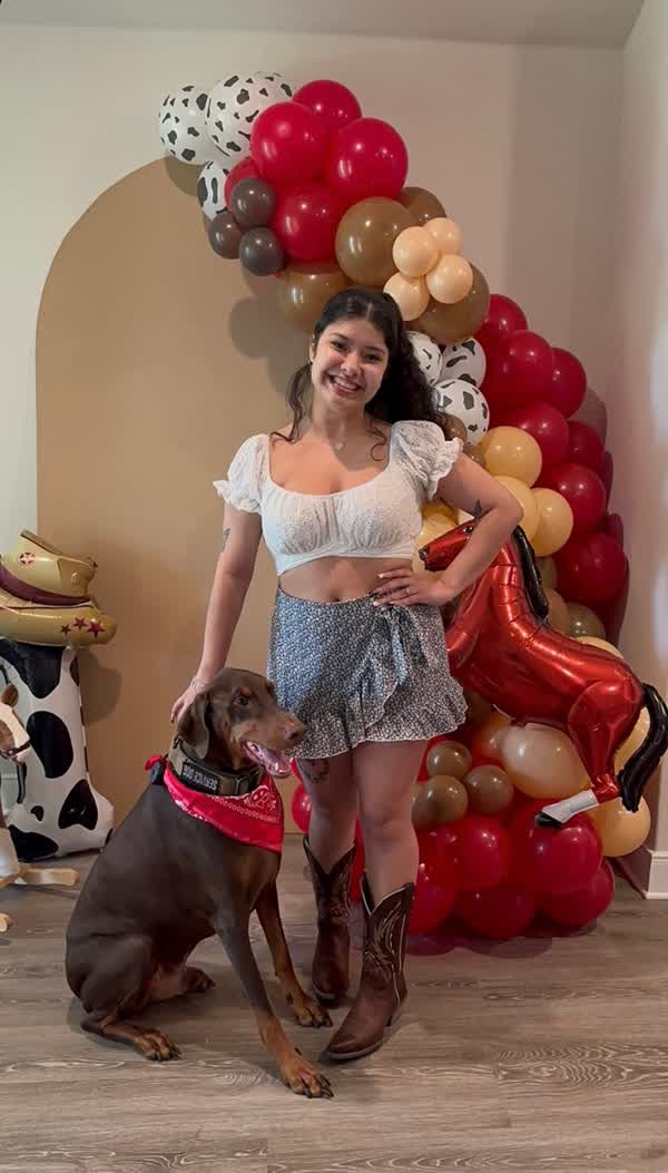 Event decor with balloons